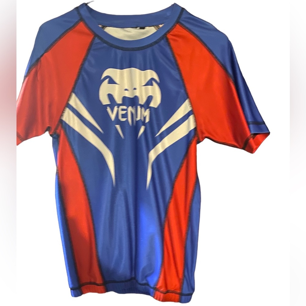 Venum rash guard size medium